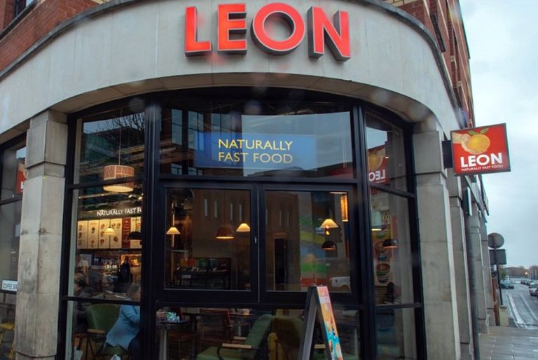 Sieć fastfoodowa Leon zamienia restauracje w sklepy